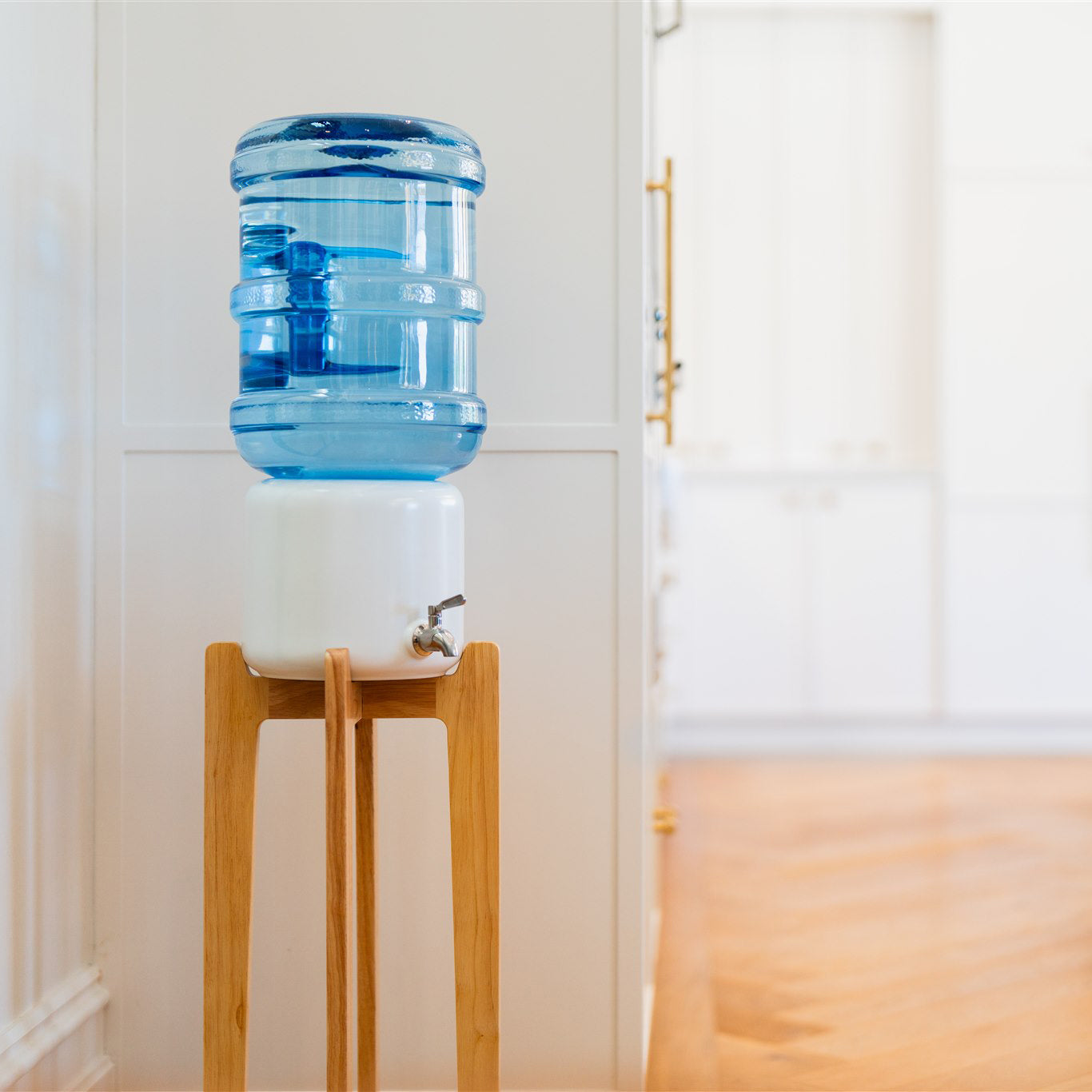 Premium Ceramic Dispenser – “Wonder Well - Lily” (Dispenser + 4 x 15L bottles)